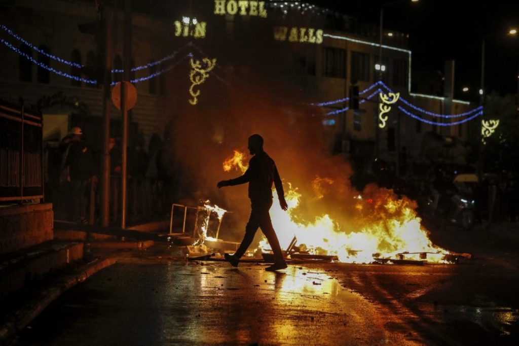 Riots at Damascus Gate, Jerusalem after Israel's blockade 