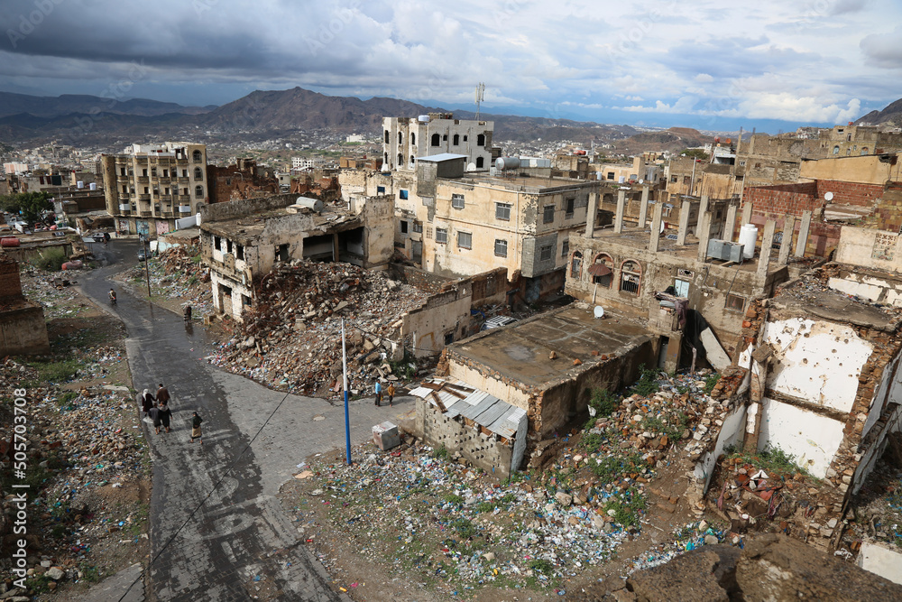 Live image of destruction in Taiz, Yemen (April 29, 2021)